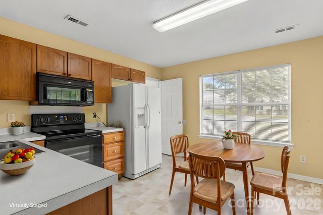 182 Kristens Court Drive, Mooresville, NC 28115