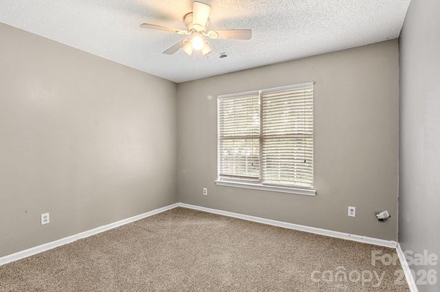 182 Kristens Court Drive, Mooresville, NC 28115