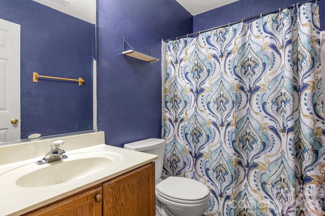 182 Kristens Court Drive, Mooresville, NC 28115