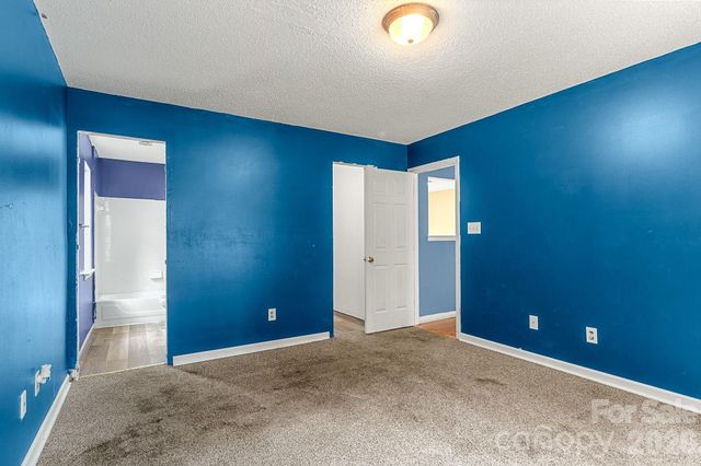 182 Kristens Court Drive, Mooresville, NC 28115