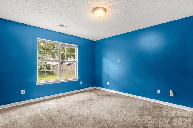 182 Kristens Court Drive, Mooresville, NC 28115