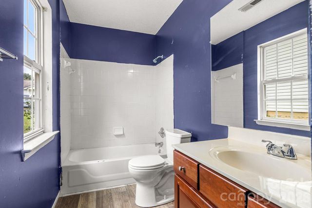 182 Kristens Court Drive, Mooresville, NC 28115
