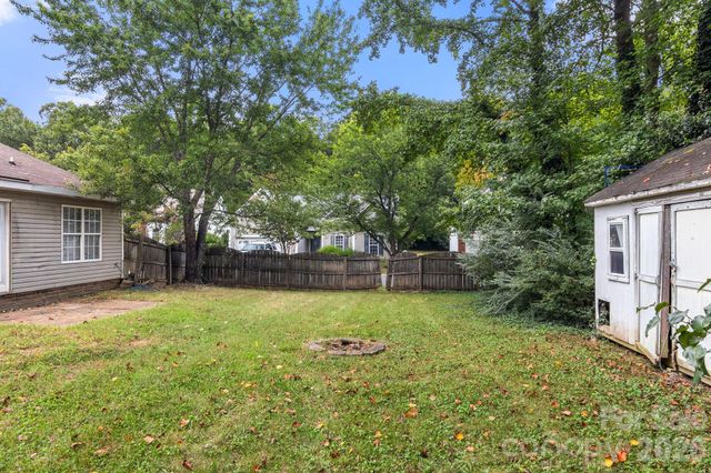 182 Kristens Court Drive, Mooresville, NC 28115