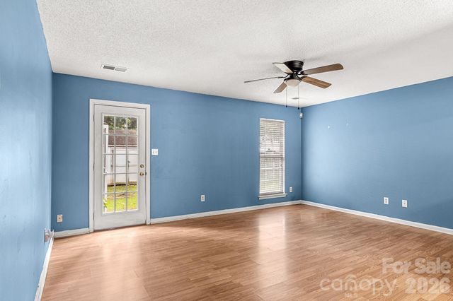 182 Kristens Court Drive, Mooresville, NC 28115