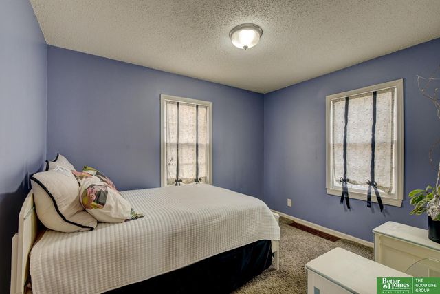 2005 N 68 Street, Omaha, NE 68104