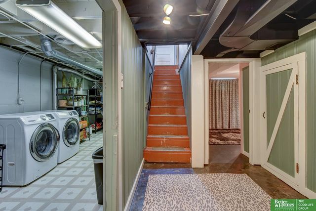 2005 N 68 Street, Omaha, NE 68104