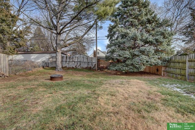 2005 N 68 Street, Omaha, NE 68104