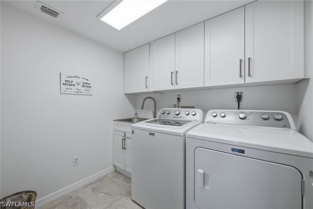 4031 Gulf Shore BLVD N 3B, Naples, FL 34103