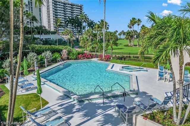 4031 Gulf Shore BLVD N 3B, Naples, FL 34103