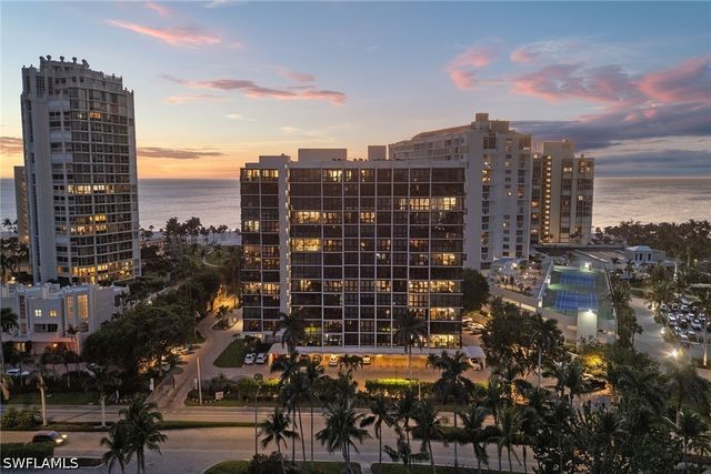 4031 Gulf Shore BLVD N 3B, Naples, FL 34103