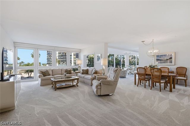 4031 Gulf Shore BLVD N 3B, Naples, FL 34103