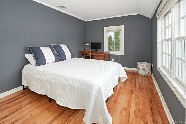 52 Intervale Place, Rye, NY 10580