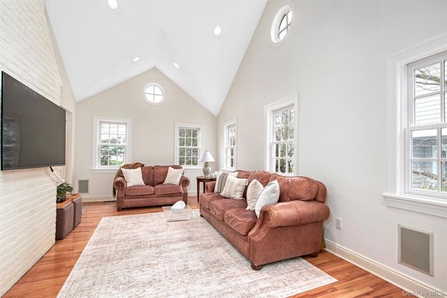 52 Intervale Place, Rye, NY 10580