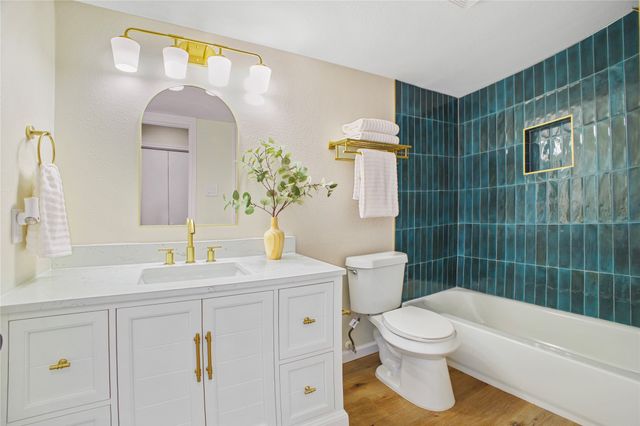 4303 Buena Vista Street 201, Dallas, TX 75205