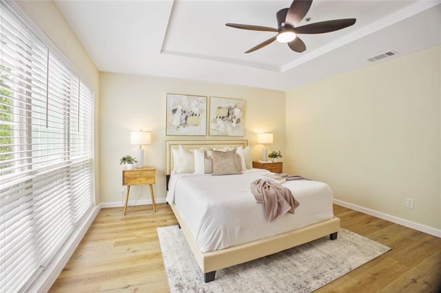 4303 Buena Vista Street 201, Dallas, TX 75205