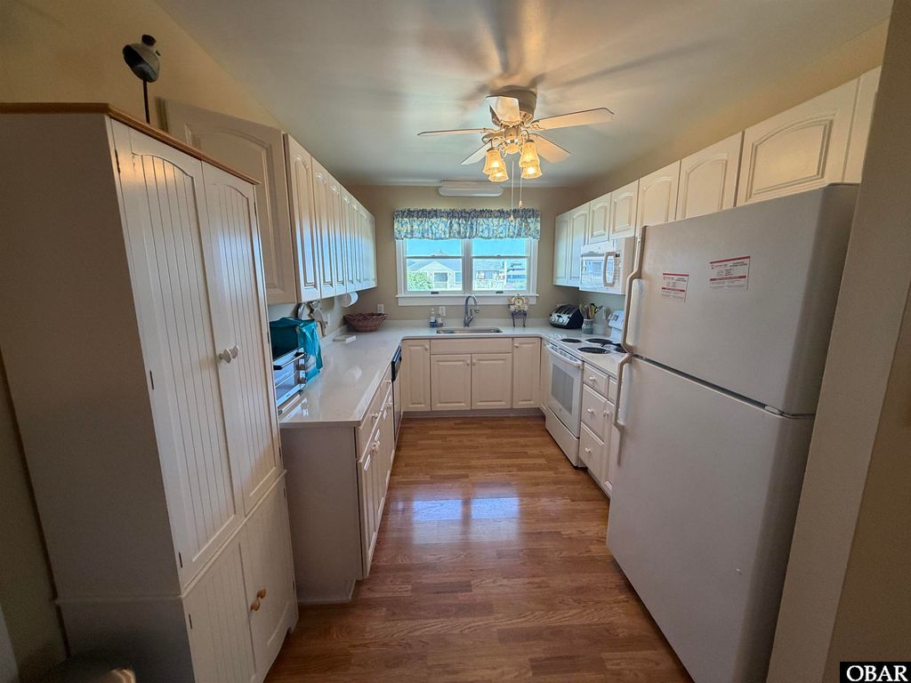 Image 15 of property listing at 131 Seabreeze Drive Lot 7, Duck, NC 27949