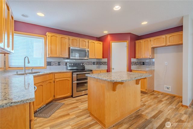 1116 NE 170th Court, Vancouver, WA 98684