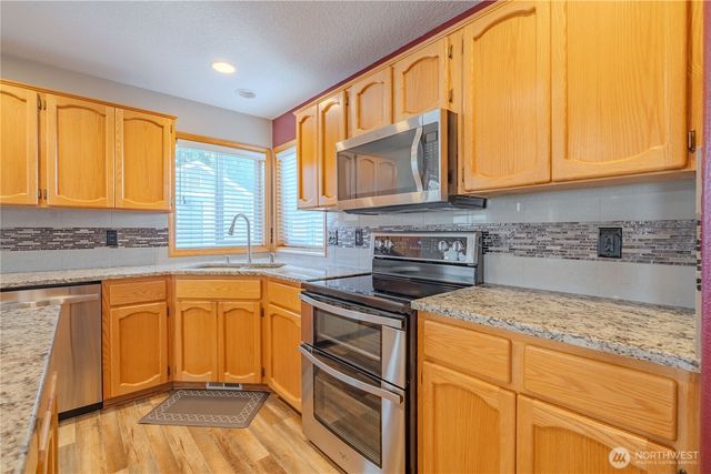 1116 NE 170th Court, Vancouver, WA 98684