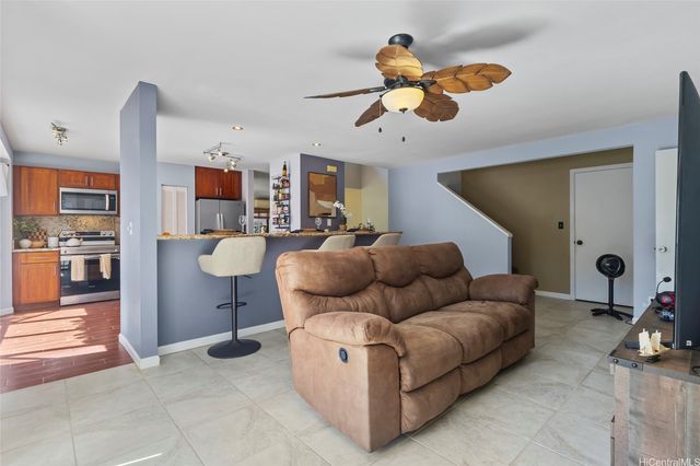 91-1015 Aawa Drive, Ewa Beach, HI 96706