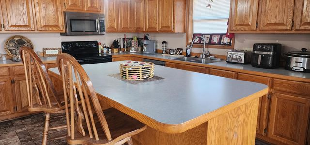 23927 Robin Drive, Golden, MO 65658