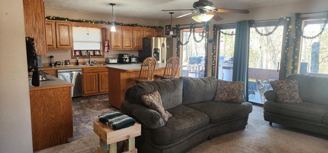 23927 Robin Drive, Golden, MO 65658