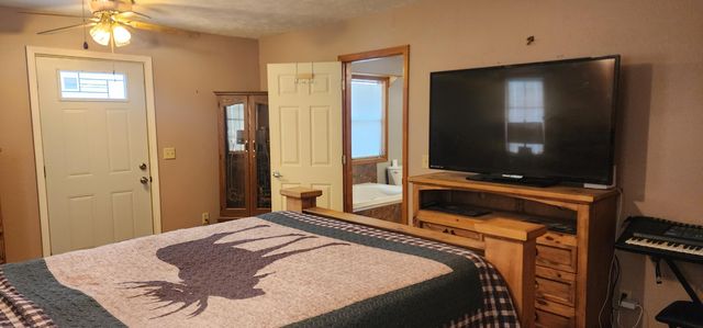 23927 Robin Drive, Golden, MO 65658