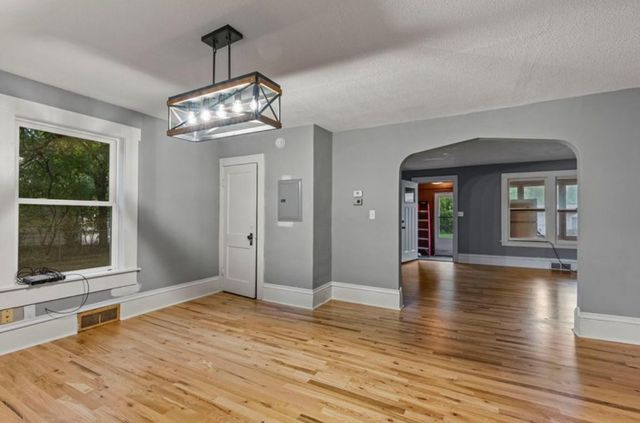 524 S Dakota Avenue, New Richmond, WI 54017