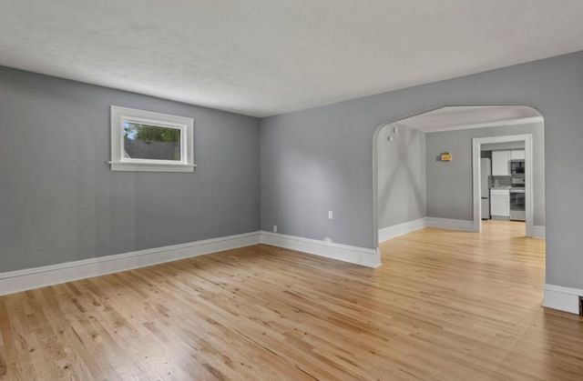 524 S Dakota Avenue, New Richmond, WI 54017