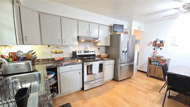 18290 Whitney Road, Strongsville, OH 44149