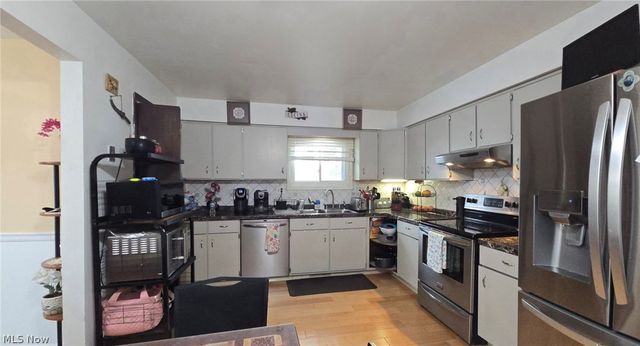 18290 Whitney Road, Strongsville, OH 44149