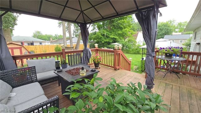 18290 Whitney Road, Strongsville, OH 44149