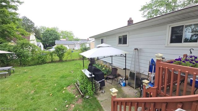 18290 Whitney Road, Strongsville, OH 44149