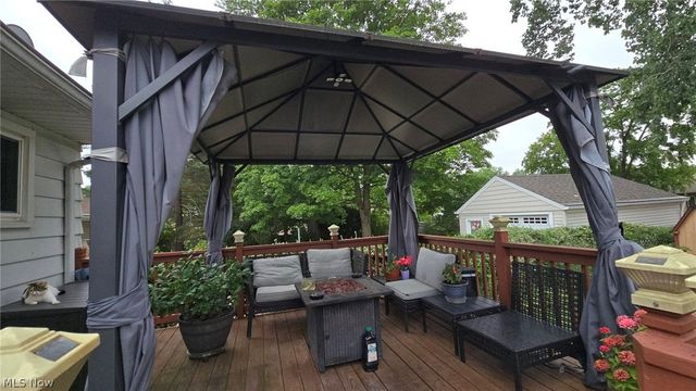 18290 Whitney Road, Strongsville, OH 44149