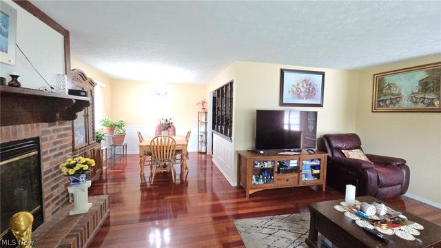18290 Whitney Road, Strongsville, OH 44149