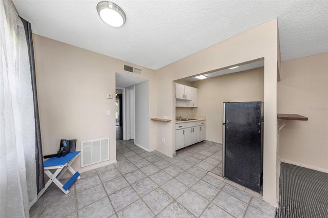 24862 US HIGHWAY 19 N 2001, Clearwater, FL 33763