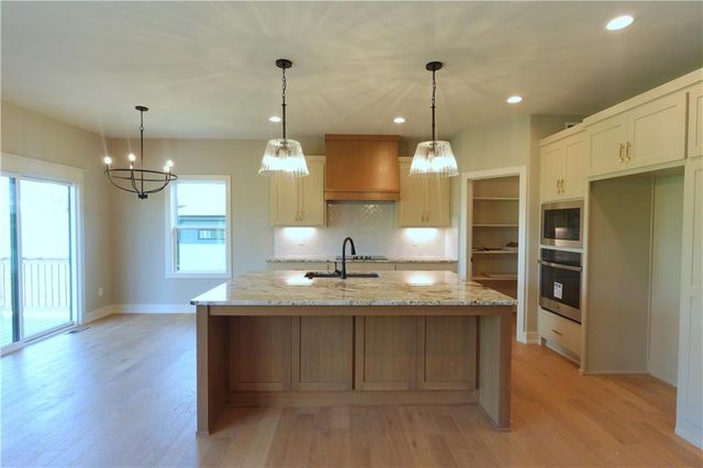 12720 NW Larkspur Lane, Platte City, MO 64079