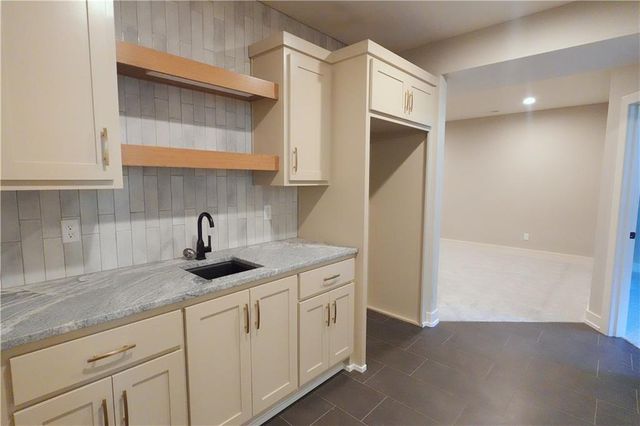 12720 NW Larkspur Lane, Platte City, MO 64079