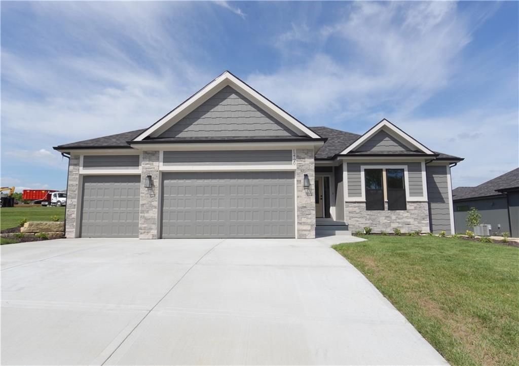12720 NW Larkspur Lane, Platte City, MO 64079