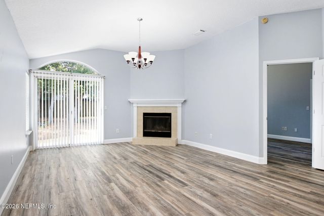 1134 RADIS Place, Jacksonville, FL 32225