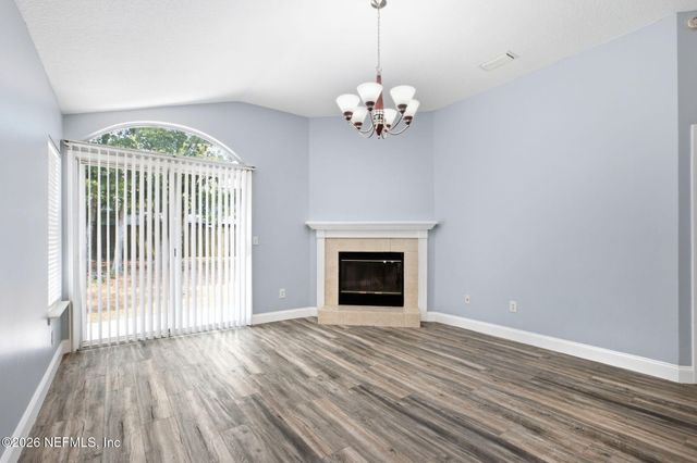 1134 RADIS Place, Jacksonville, FL 32225