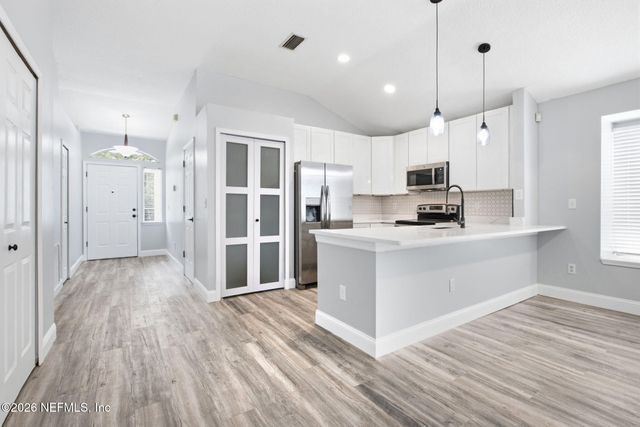 1134 RADIS Place, Jacksonville, FL 32225