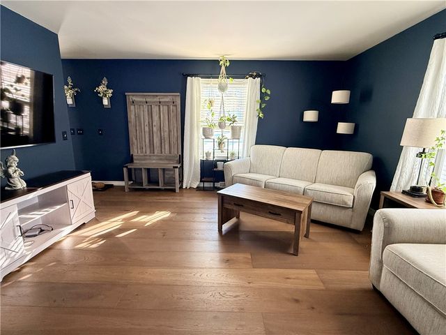 157 Moore Rd, Center Twp, PA 16001