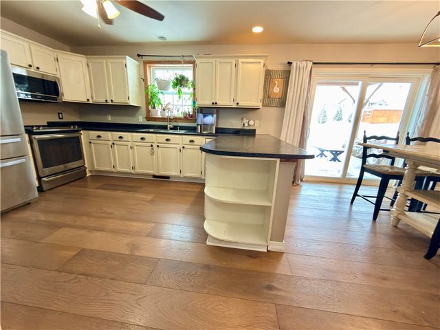 157 Moore Rd, Center Twp, PA 16001