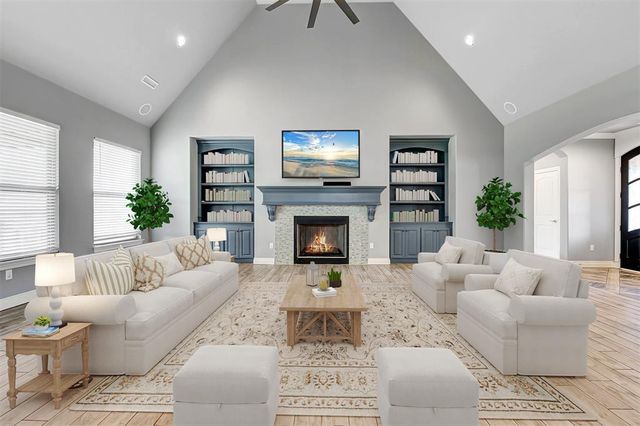 10060 E Stella Acres Lane, Oklahoma City, OK 73165