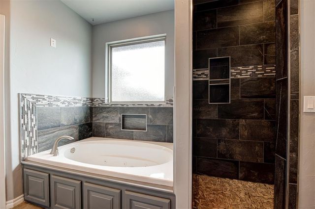 10060 E Stella Acres Lane, Oklahoma City, OK 73165