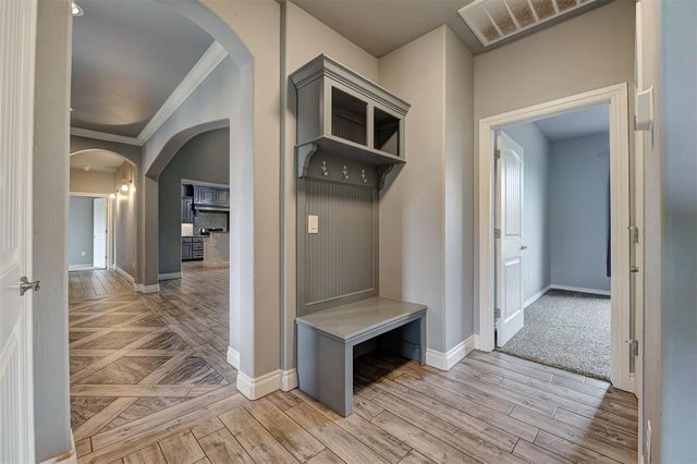 10060 E Stella Acres Lane, Oklahoma City, OK 73165