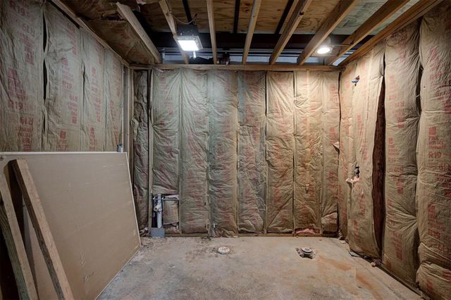 10060 E Stella Acres Lane, Oklahoma City, OK 73165