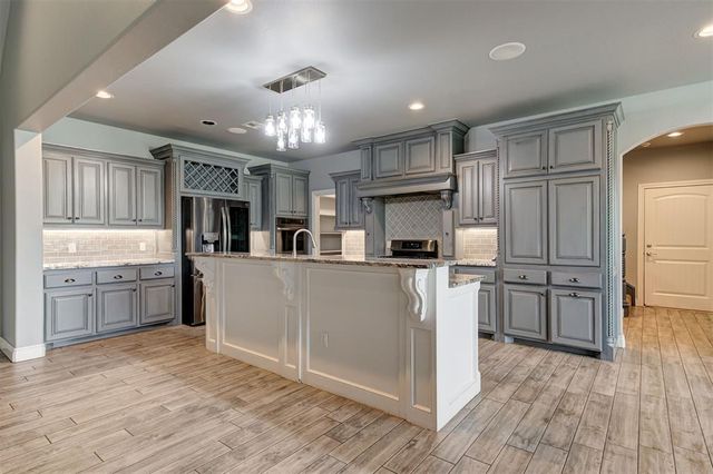 10060 E Stella Acres Lane, Oklahoma City, OK 73165