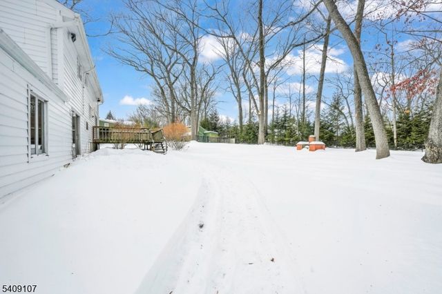 645 Wildwood Rd, Northvale Boro, NJ 07647