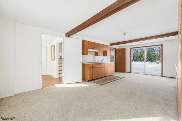 645 Wildwood Rd, Northvale Boro, NJ 07647